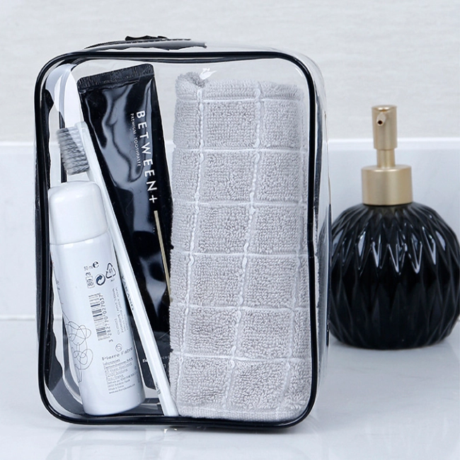 набір прозорих органайзерів