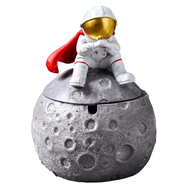 пепельница с космонавтом