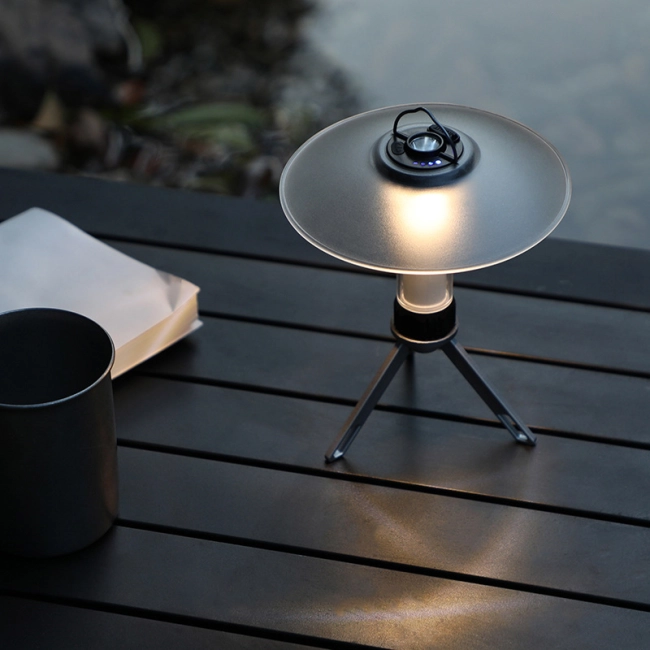 лампа світлодіодна на ніжках