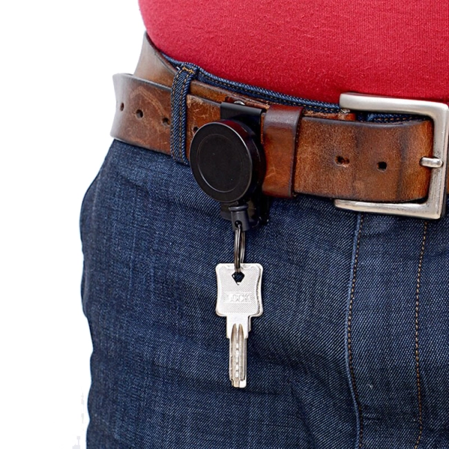 ретрактор з висувним тросом на кліпсі