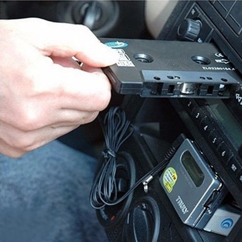 Касетний адаптер для автомагнітоли