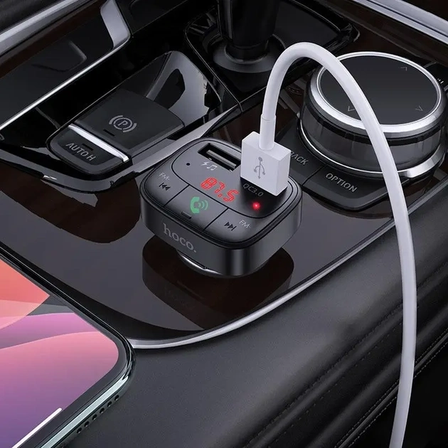 FM-модулятор с Bluetooth и быстрой зарядкой