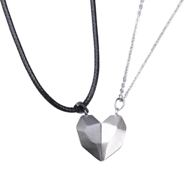 парные кулоны в виде сердца