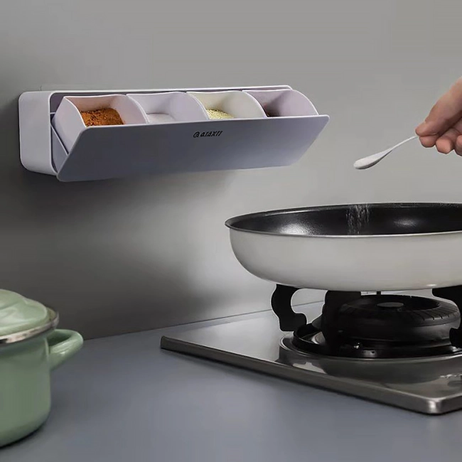 настінний органайзер для зберігання спецій