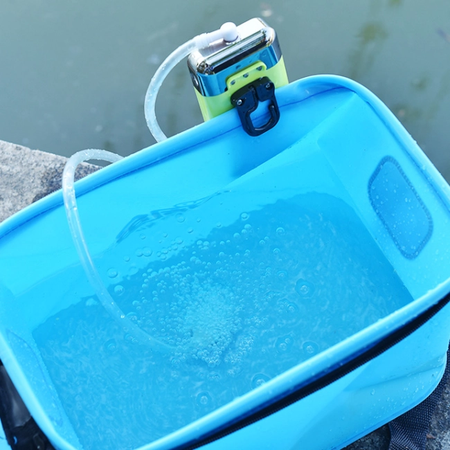 похідний умивальник із насосом