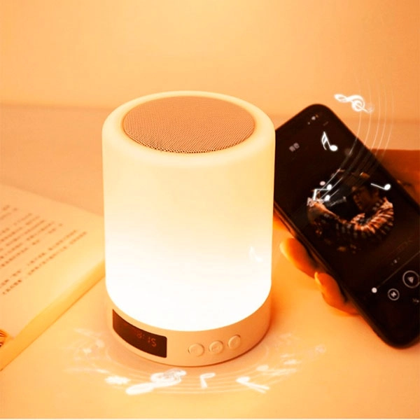 світильник з колонкою bluetooth