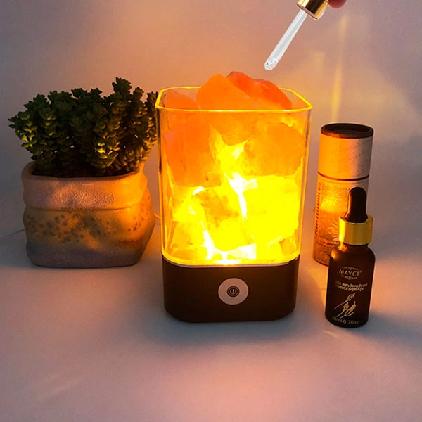 настільна лампа з камінням