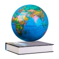 глобус Земля на книге