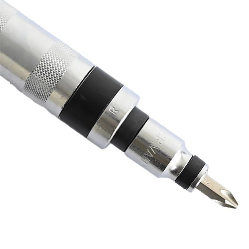 отвертка ударно-поворотная с набором бит