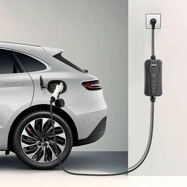 автомобільна зарядка Type 1