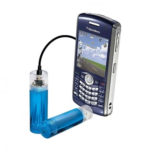 зарядка телефона от батареек