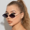 очки солнцезащитные женские
