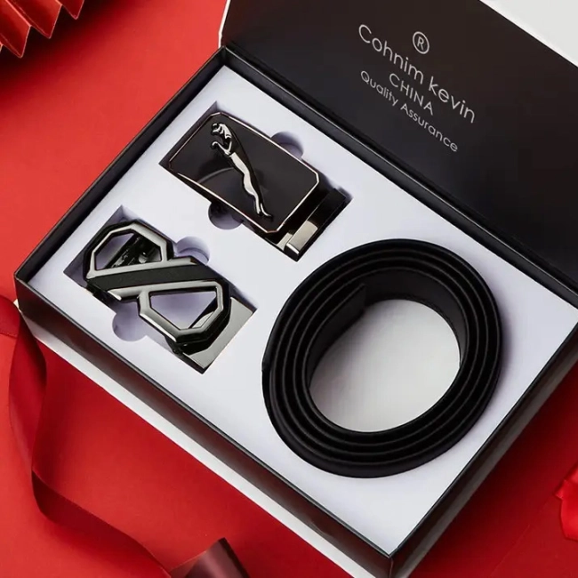 мужской ремень в подарочной упаковке