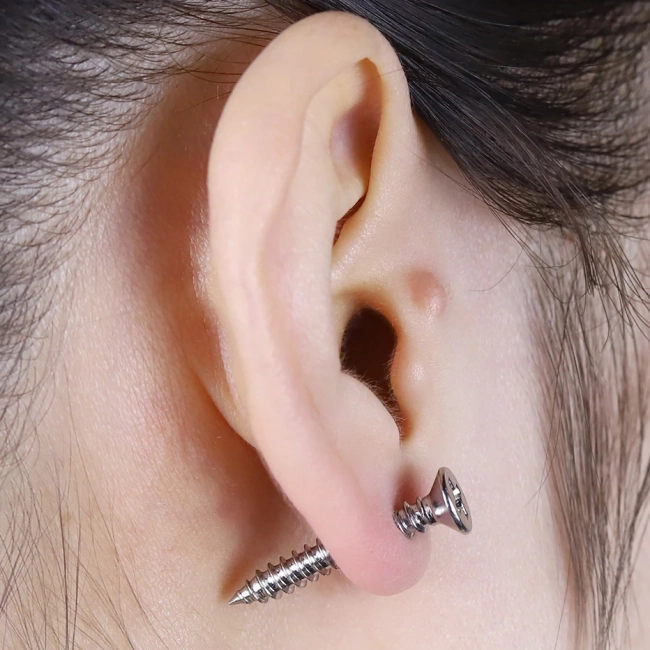 Серьги в виде шурупов