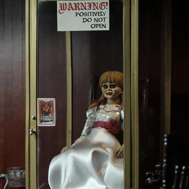 Фигурка Аннабель