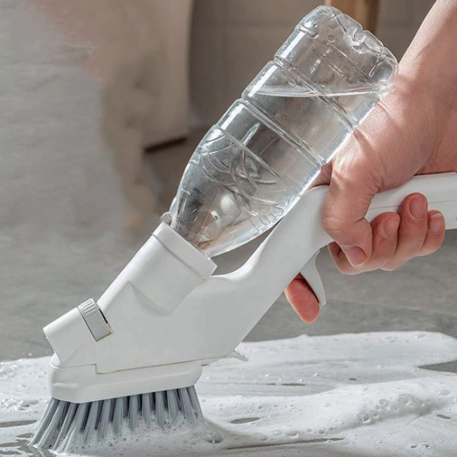 Инструмент для чистки с распылителем