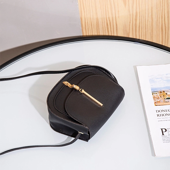 сумочка на ремінці