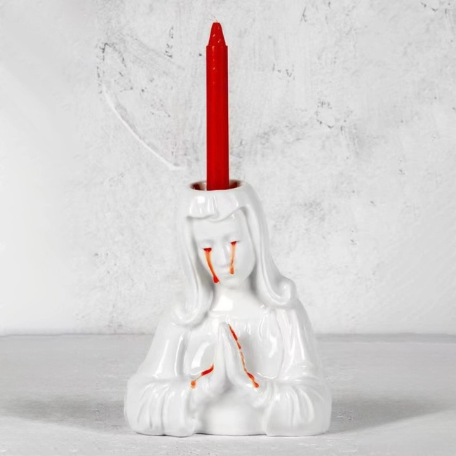 свічник з дівою