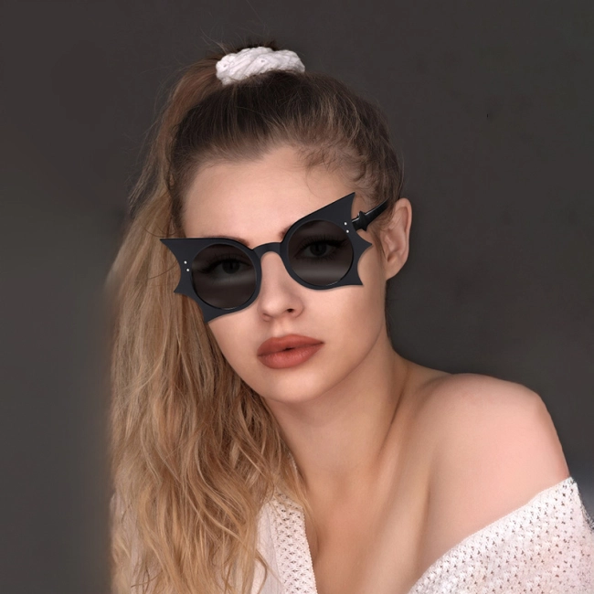 очки в виде летучей мыши