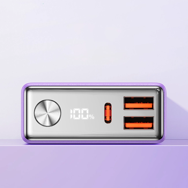 Power bank з цифровим дисплеєм