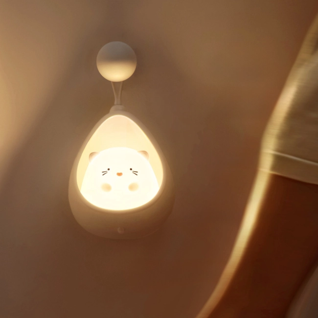 портативний нічник з датчиком руху