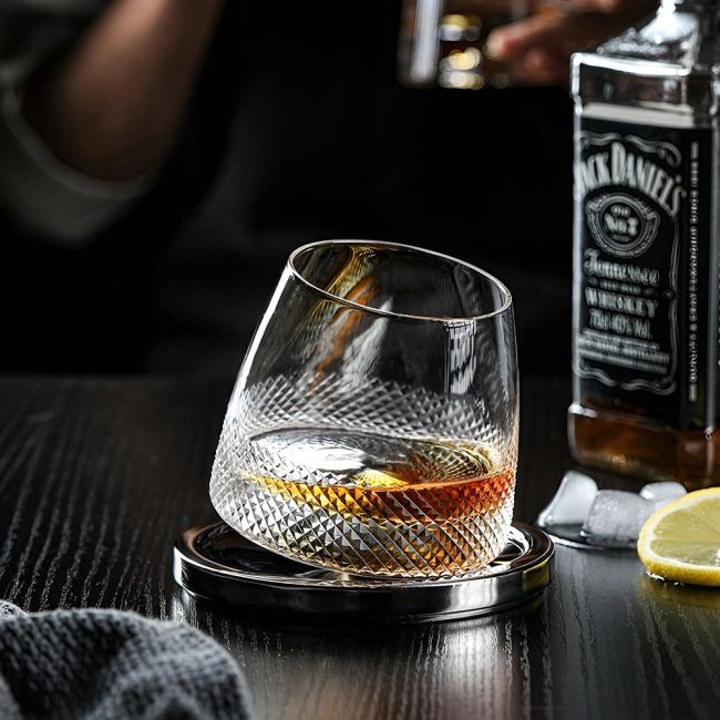 Стакан под виски на подставке