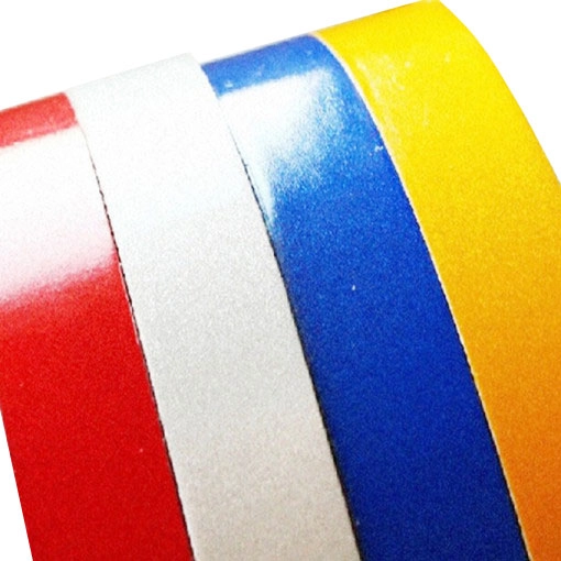 світлоповертаюча стрічка