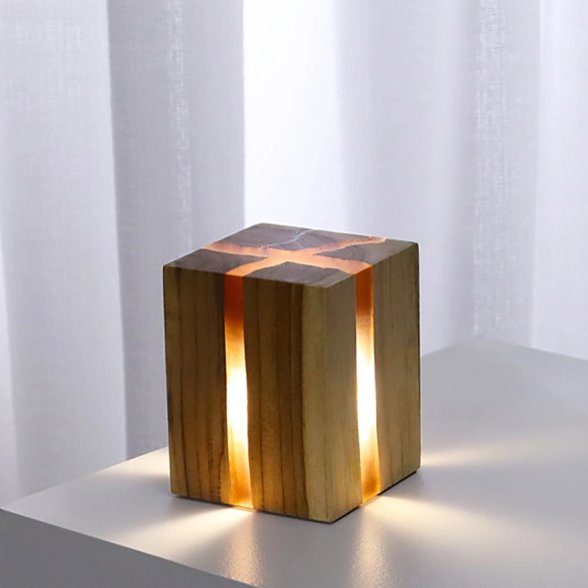 нічник у вигляді дерева