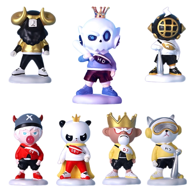 коробка з рандомною фігуркою