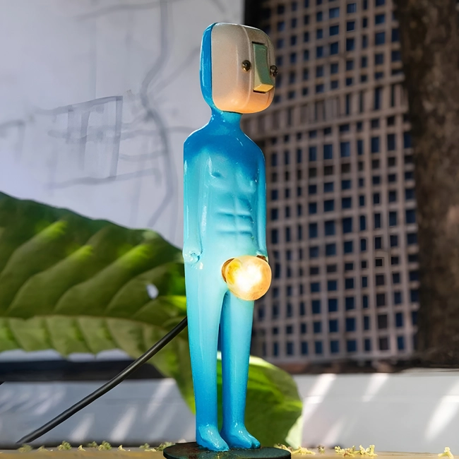 Світильник в в вигляді Чоловіка
