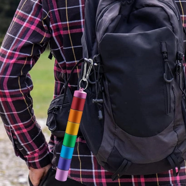 Таблетниця на карабіні