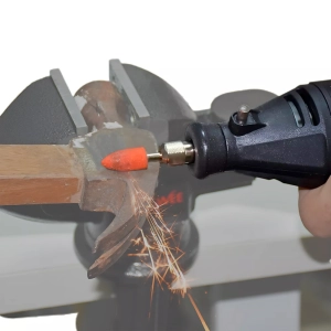 Электрическая шлифовальная машина с регулируемой скоростью Электрическая шлифовальная машина с регулируемой скоростью