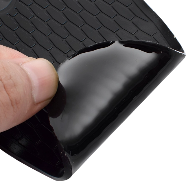 Противоскользящий коврик в автомобиль