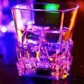 светящийся стакан от воды