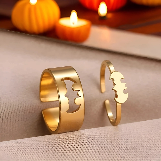 Кільця у вигляді бетмена,