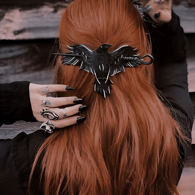 заколка із шпилькою