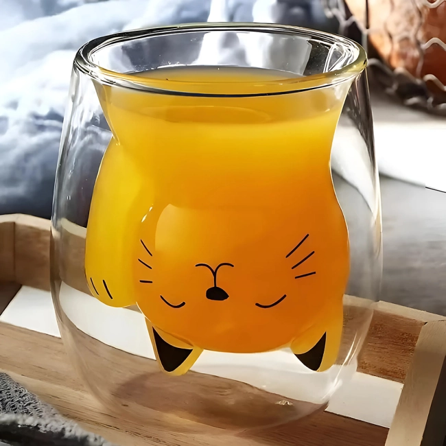 подвійна склянка з котом