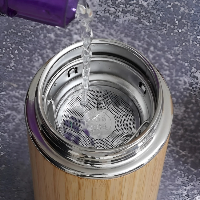 термос для воды с ручкой