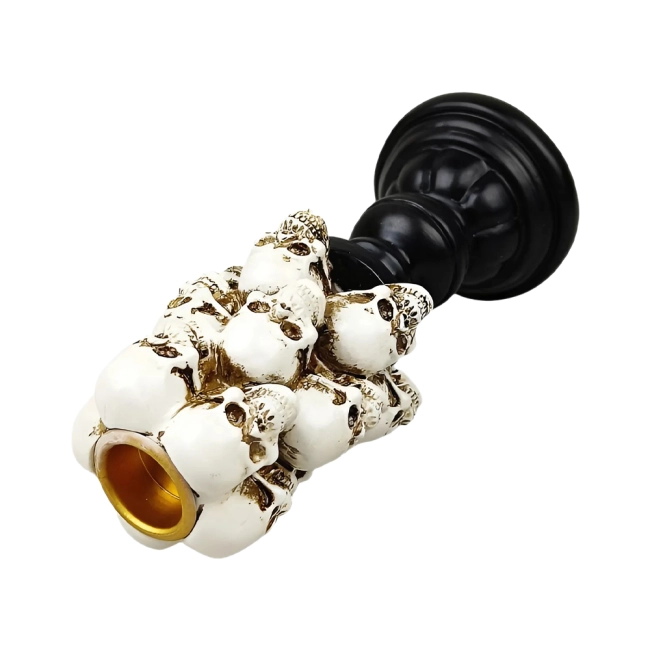 Подсвечник черепа