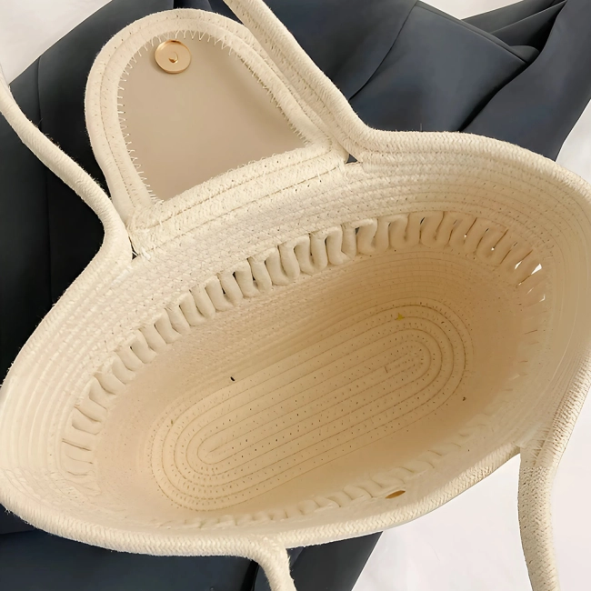 плетена сумка для жінок