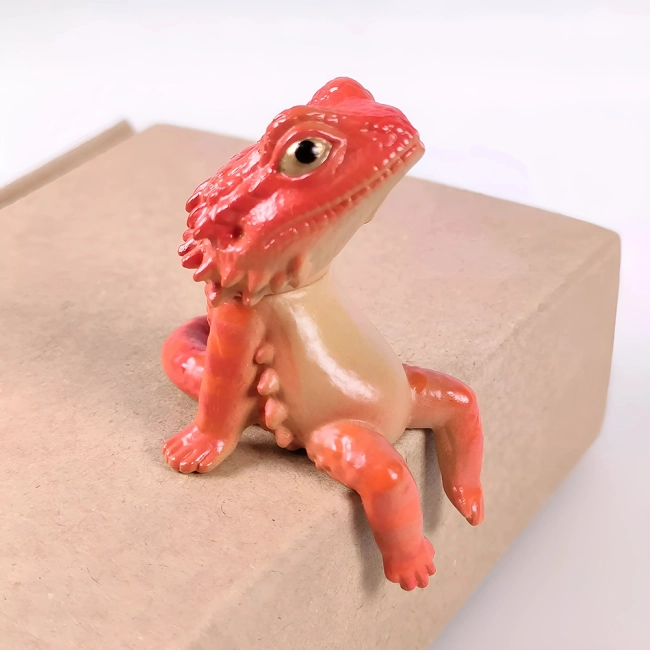 статуэтка ящерицы