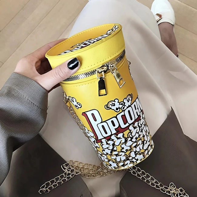 Сумка на плечо с цепочкой