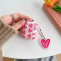Чохол для AirPods із серцями