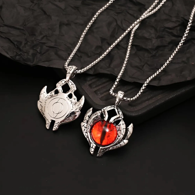 цепочка с кулоном в виде глаза