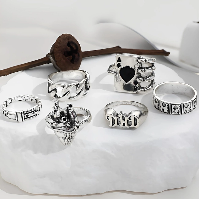 шесть женских колец