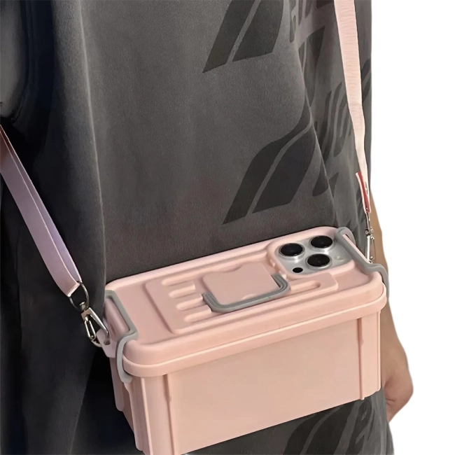 Чехол на iPhone с ремешком