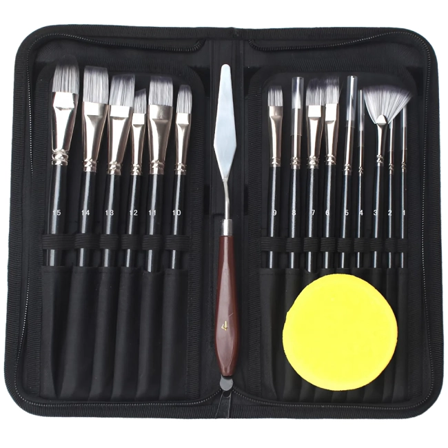 набір пензлів у пеналі