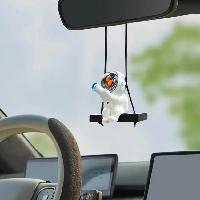 астронавт в машину