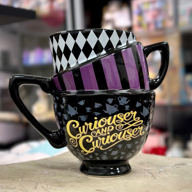 чашка с Алисой в стране чудес