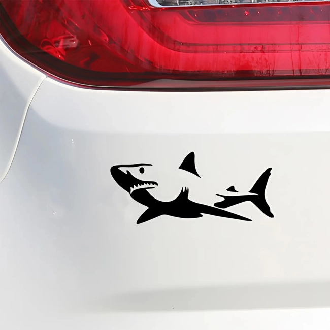 наклейка акула на машину